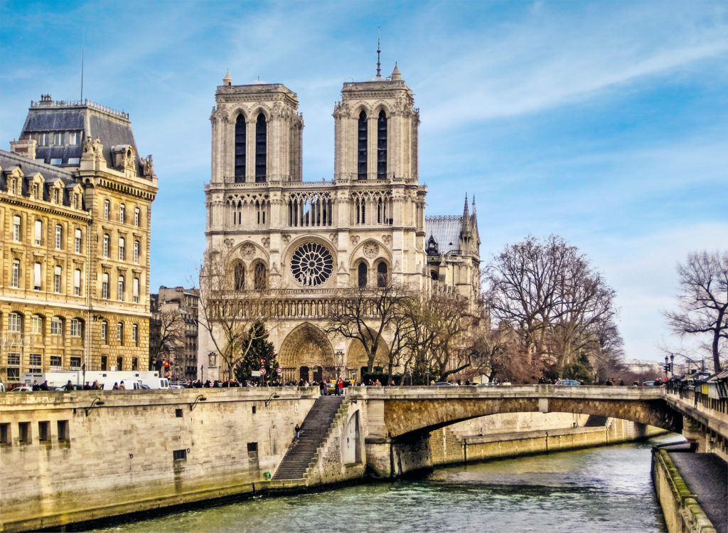 Figure 6      : A picture of Notre Dame de Paris    